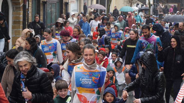 Tipi-tapa, euskara lau haizetara zabaldu dute haur eta gaztetxoek