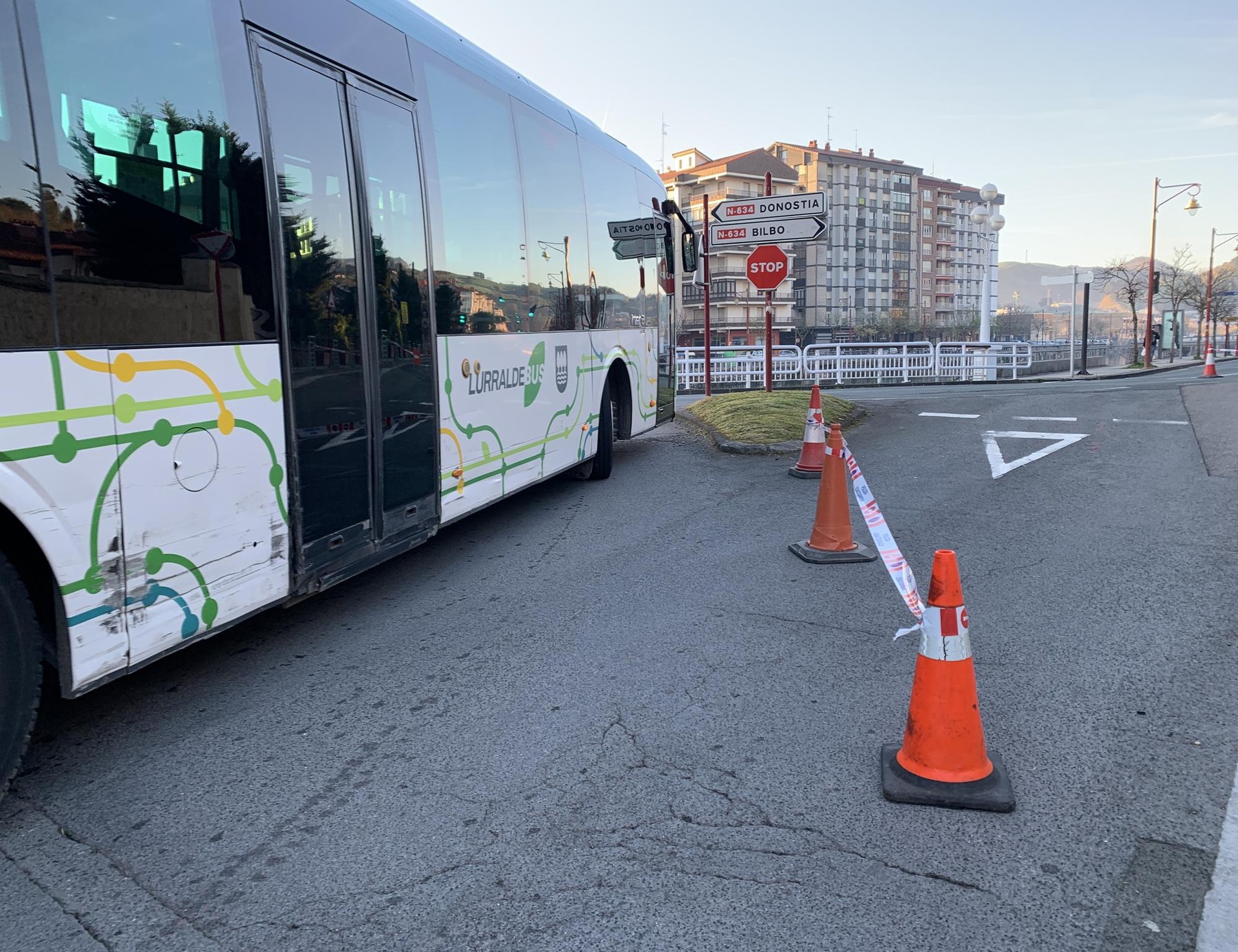Autobusen geraleku batzuk ezeztatuko dituzte bihar, Itzuliko etapa dela eta