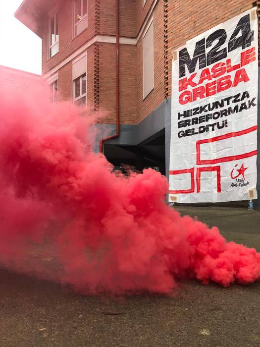 Hezkuntza erreformen kontra, grebara deitu ditu ikasleak Urola Erdiko IAk