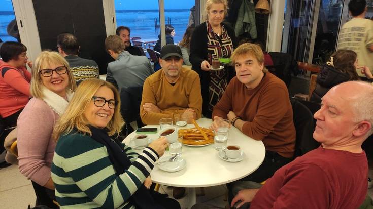 Elkartasuna, txokolate eta txurro artean