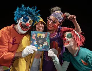 Porrotx, Marimotots, Pupu eta Lore pailazoek 'Zerua lapurtu dute' ikuskizuna eskainiko dute zapatuan