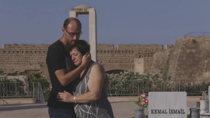 Amets Arzallusek aurkeztuta, 'Mugaminak' dokumentala proiektatuko da kultur etxean ostegunean