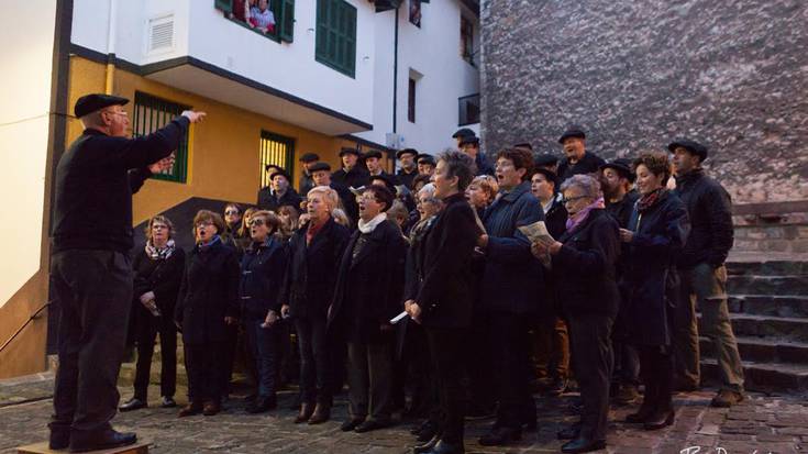 Caritasek diru bilketa egingo du Gabonetan