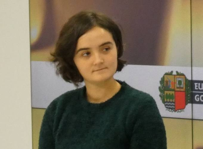 Enara Eizagirre: "Aisialdiak bidea ematen du hizkuntzen ikuspegitik beste logika batzuetan harremanak sortzeko"