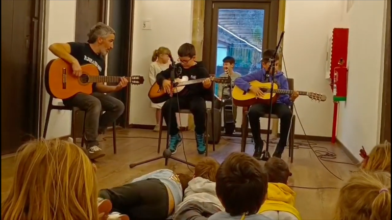 Ate irekien jardunaldiak egingo ditu Musika eta Dantza Eskolak datorren astean