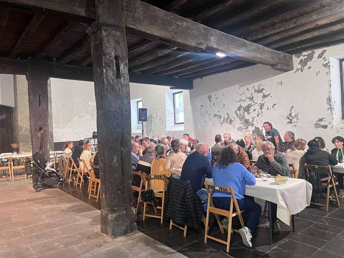 Martirietako pentekosteetan egingo dituzten otorduetarako erreserbak egin daitezke