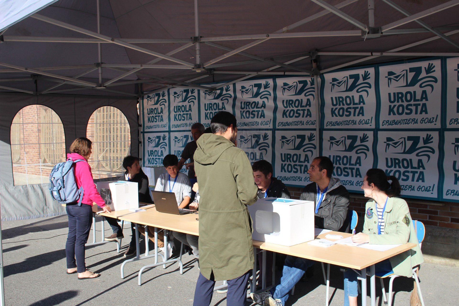 Erroldaren %27,37k eman du botoa 18:00ak bitartean