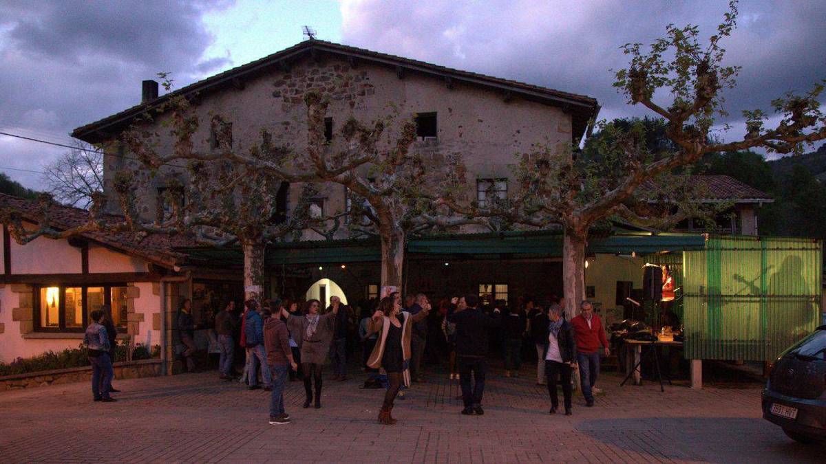 Saioa Lizarraldek eta Maddalen Arzallusek jarriko dute festa bihar Aristerrazun