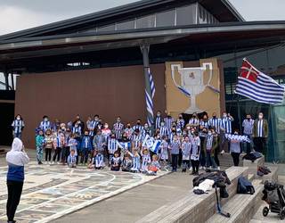 Aiako errealzaleek festa antolatu dute biharko, Espainiako Koparen atarian