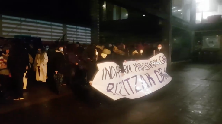 Indarkeria matxistaren kontrako aldarriz busti dira eskualdeko herrietako plazak eta kaleak