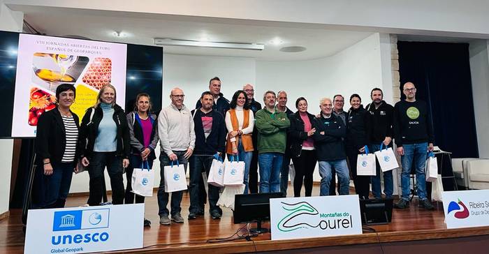 Geogourmet otarra aurkeztu du Euskal Kostaldeko Geoparkeak Lugon egindako geoparkeen foroan