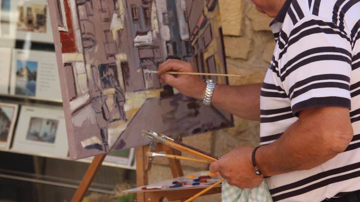 Artezaleak elkarteak urrian hasiko ditu ikastaro berriak