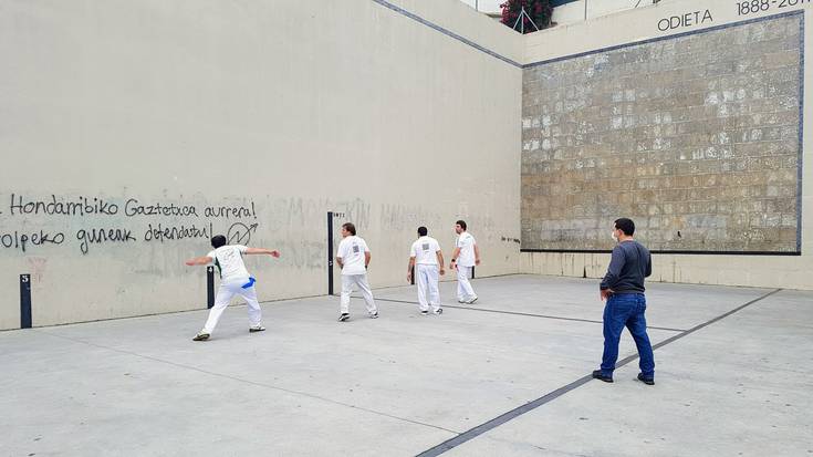 Esku pilota eta pala txapelketak azken txanpan sartu dira