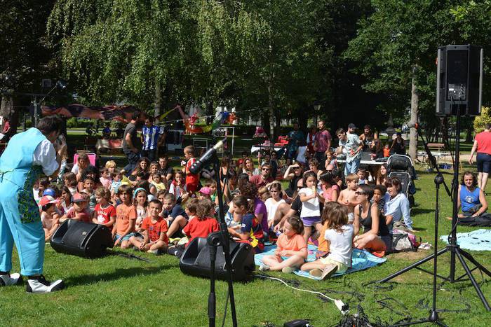 Irudietan: Hirugarren Ipurtargi Fest Loiolan, Azpeitian