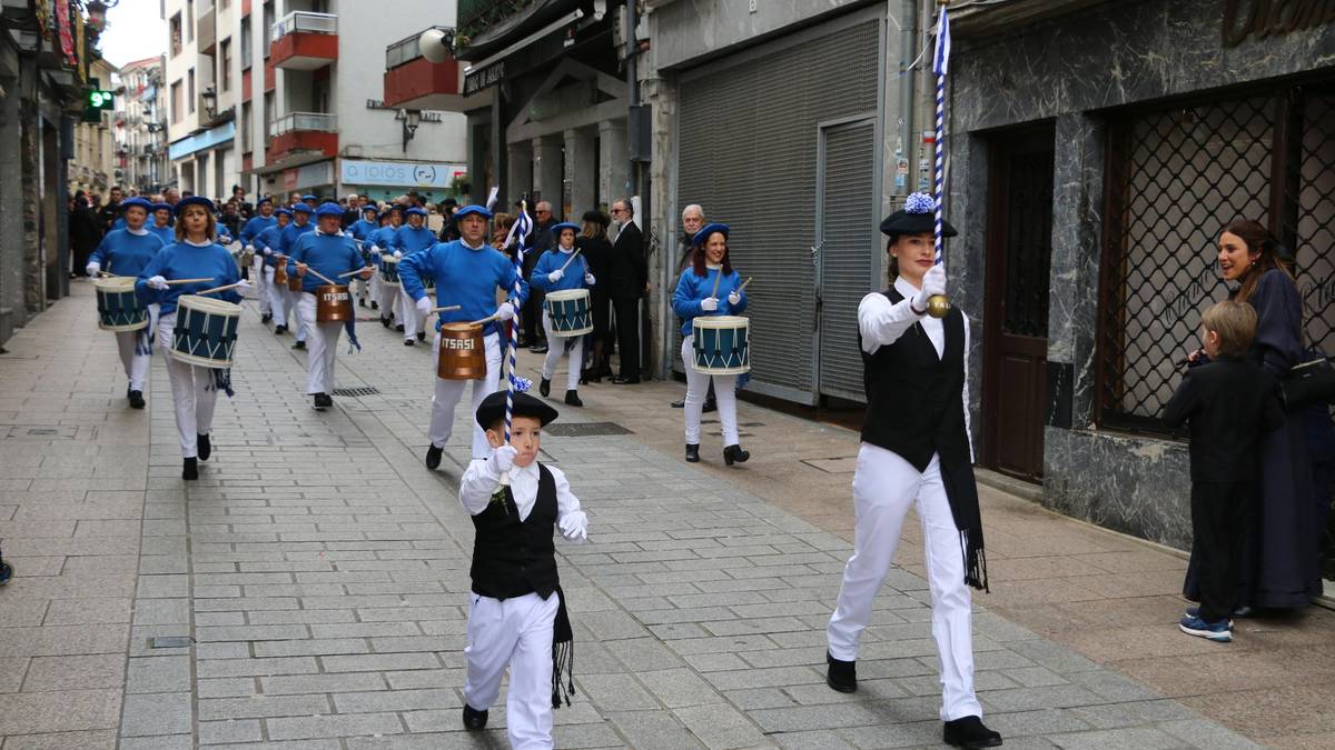 Artzain-inudeen desfilean danborra jo nahi dutenek eman dezakete izena dagoeneko