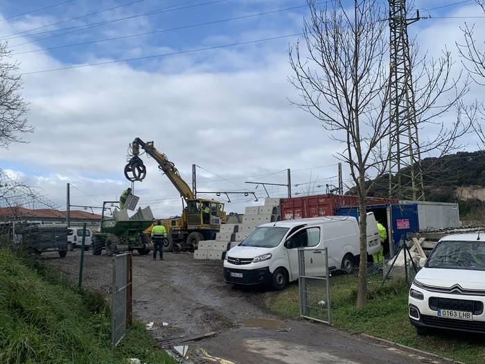 Tren biltegi berria eraikiko du Garraio Sailak Zumaian