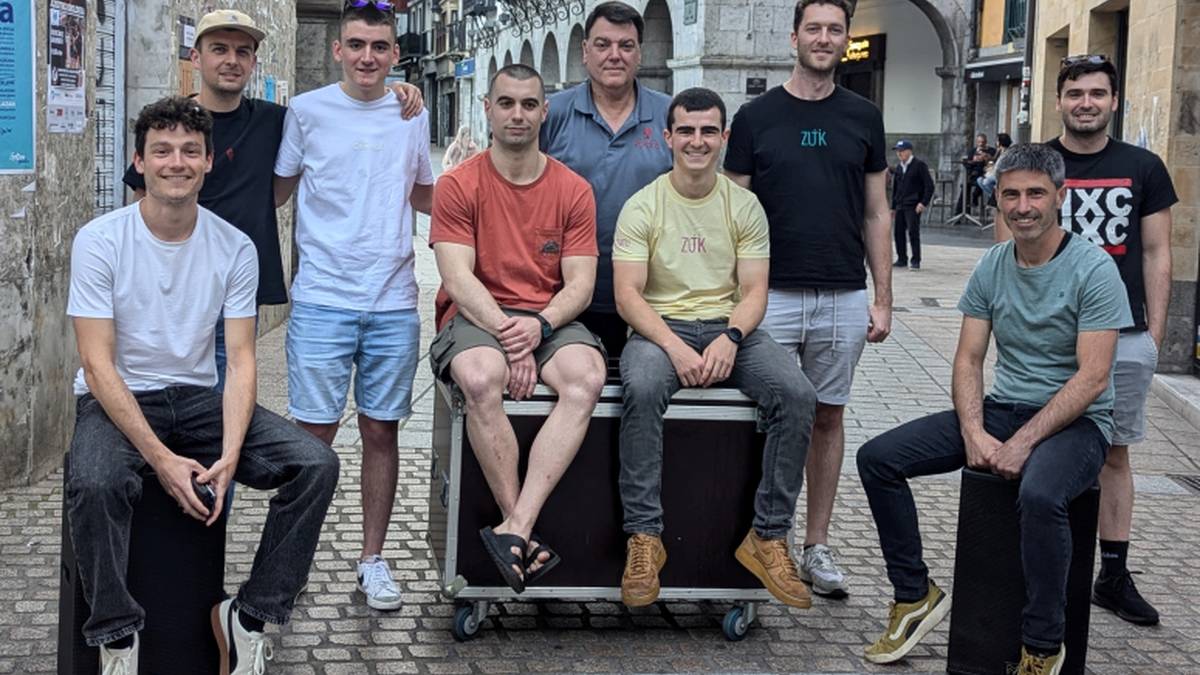 Larunbatean hasiko da Euskal Herriko laugarren Elektrotxaranga Lehiaketa