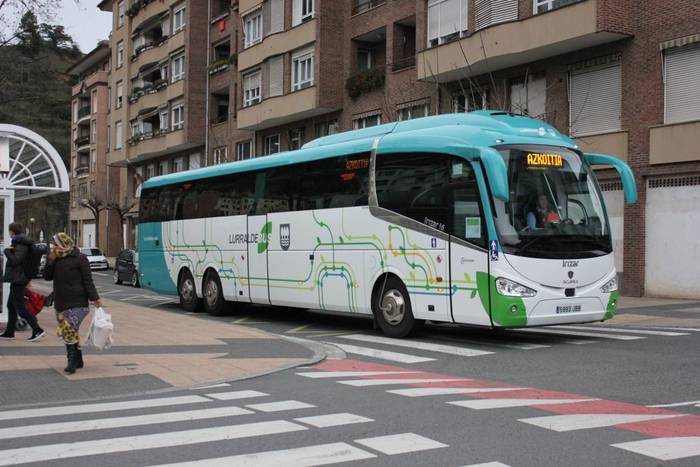 Zumaia-Zumarraga autobus zerbitzuan aldaketak izango dira bihar, Santa Luzi eguna dela-eta