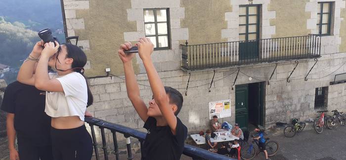 47 lagunek parte hartu dute Errezil Bizirikek antolatutako argazki rally herrikoian