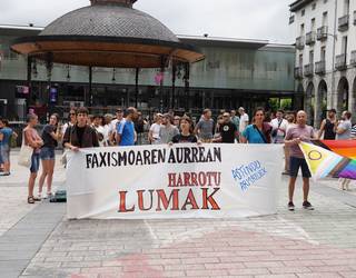 Lumak harrotzeko deia lau haizetara zabaldu dute, LGTBIQ+ Harrotasunaren Nazioarteko Egunean