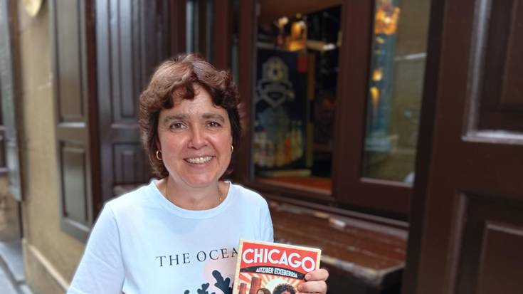 'Chicago' nobela kaleratu du Aitziber Etxeberriak