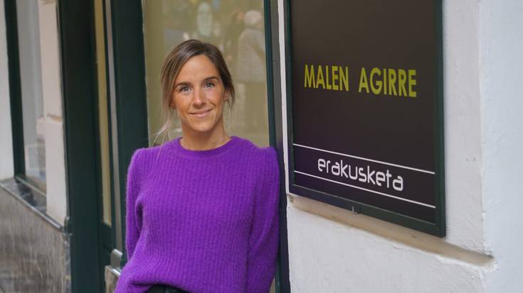 Malen Agirre artista 'Arratsean' irratsaioan elkarrizketatu dute