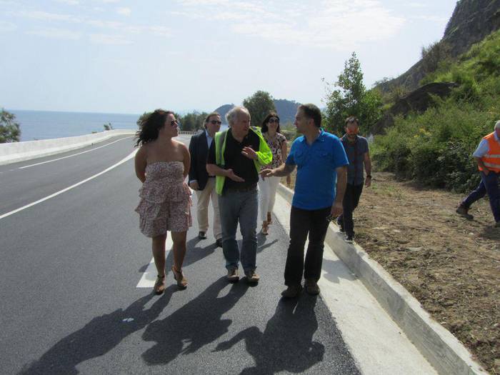 Getaria eta Zumaia arteko kostako errepidea guztiz ireki dute