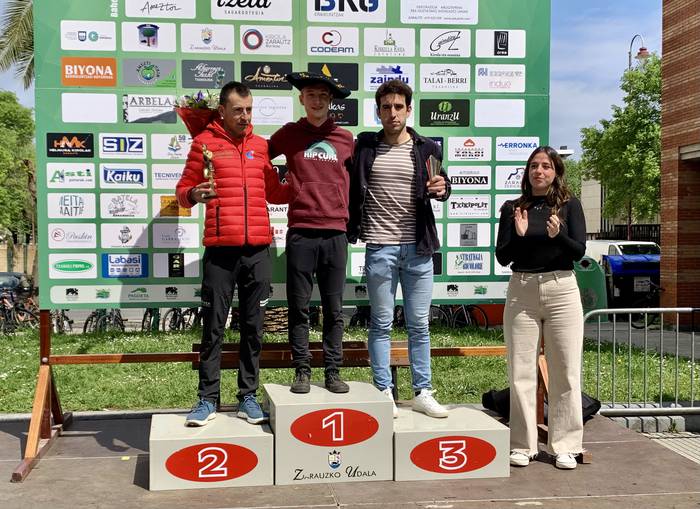 Irazu Aranburu eta Nerea Amilibia nagusitu dira XVII. Pagoeta Mendi Lasterketan