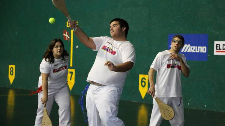 Bi zumaiar ariko dira euskal pilota egokituko Master Cup irekian