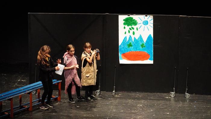 Eskola Antzerkia da protagonista aste honetan Topaketetan