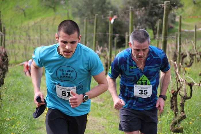 Izena eman daiteke Mahasti Krosean