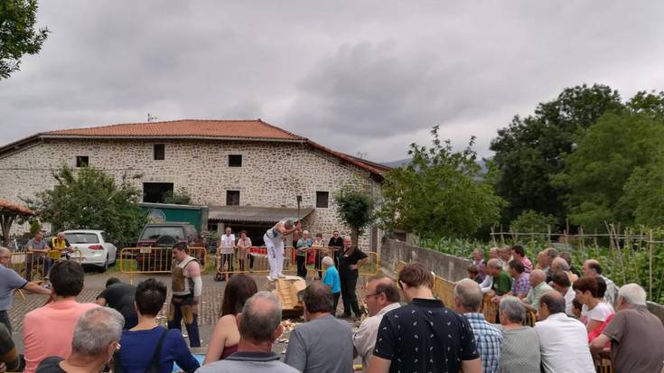 Agurtu dituzte Oñazko San Juan festak