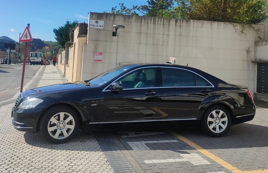 Santelmoetan inguruko herri txikietara eta auzoetara itzultzeko taxi zerbitzua eskainiko du udalak