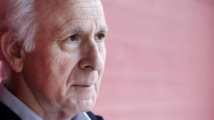 Apoa irakurle taldea Joxe Azurmendiren lanaz ariko da arratsaldean