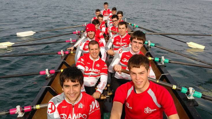 Ampo txirrindulari taldeak arraunean eginez jarri dio amaiera denboraldiari