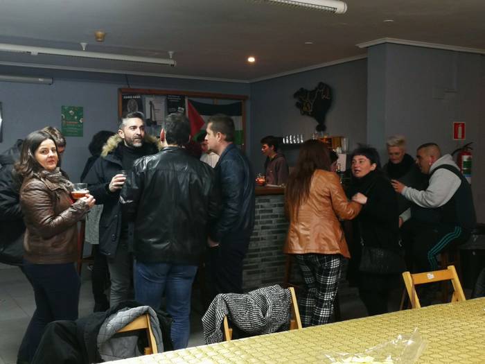 Aizarnazabalgo gaztetxean San Patrizio eguna ospatu dute