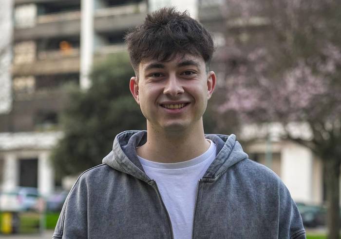 Asier Morillo: "Sortzen ditudan edukiak jarraitzaileek serio hartzea bilatzen dut"