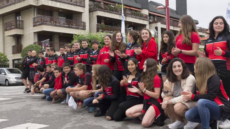 Arraunlarien aurkezkena egin du Telmo Deunek