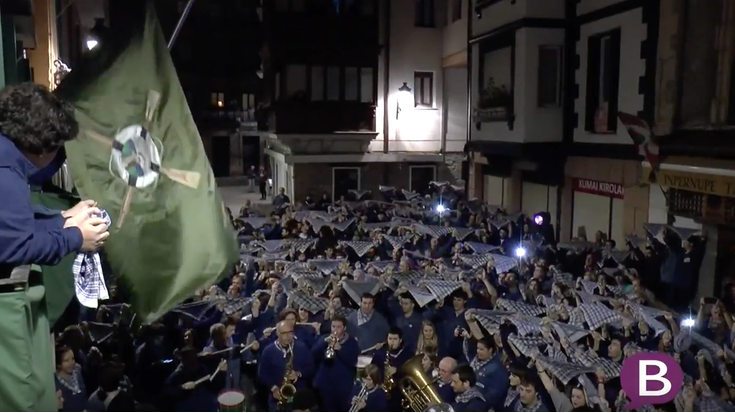 BIDEOA: Banderaren jaitsiera eta San Telmo jaien amaiera