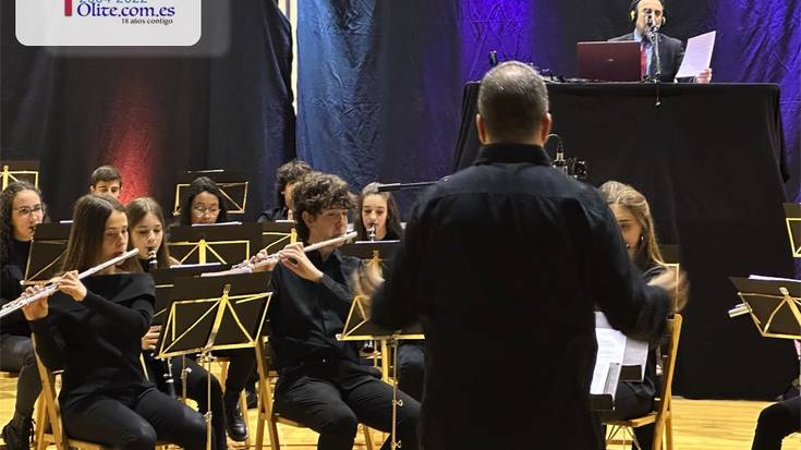 Erriberriko musika eskolako banda gazteak kalejira egingo du bihar Zumaian