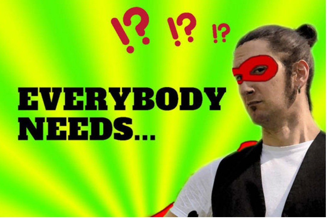 'Everybody needs... heroes!' antzerkia izango da ostiralean Etxeluzen