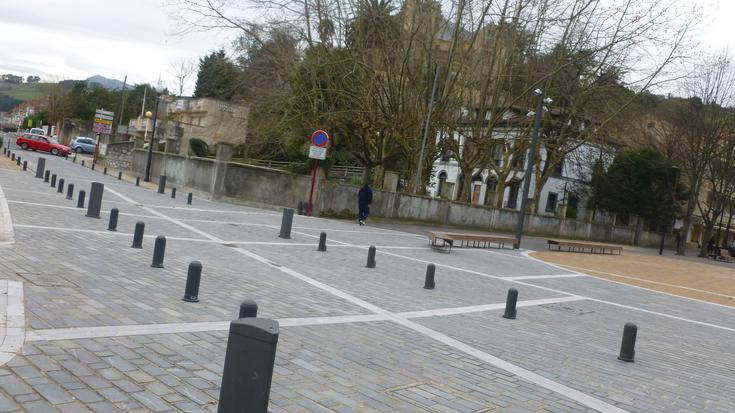 Beheko plaza eta Zuloaga plaza arteko pasabidea ireki dute gaur goizean