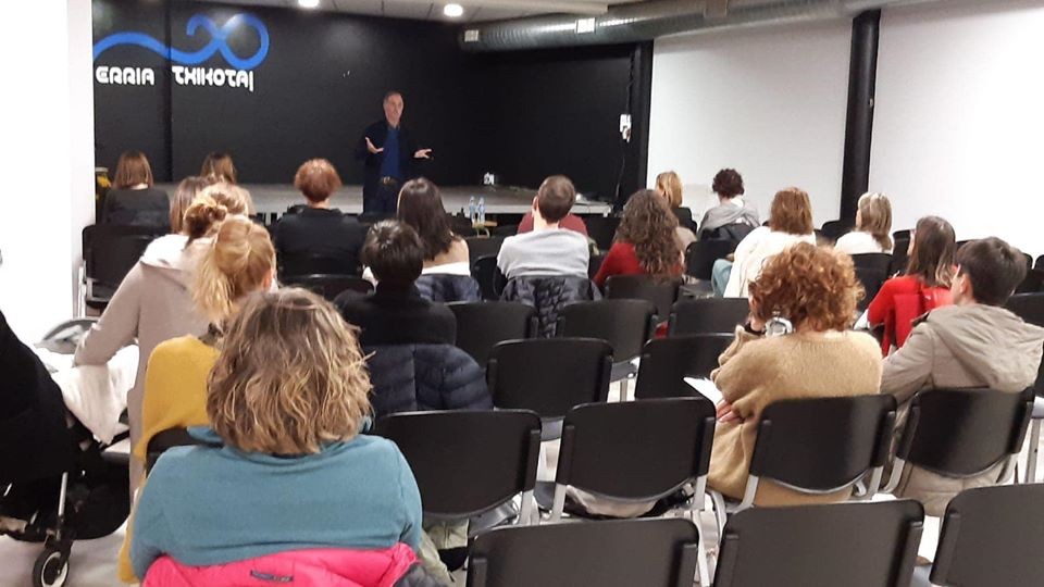 ALVARO BEÑARAN PEDAGOGO ETA PSIKOMOTRIZISTAREN HITZALDIA