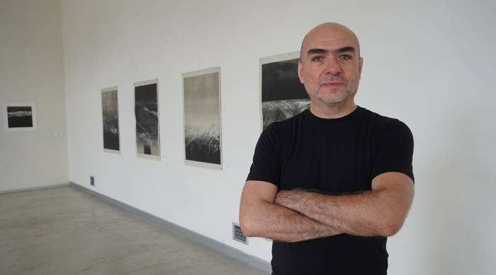 Victor Rios: "Paisaia errealitatearen abstrakzioa dela proposatzen dut nire lanetan"