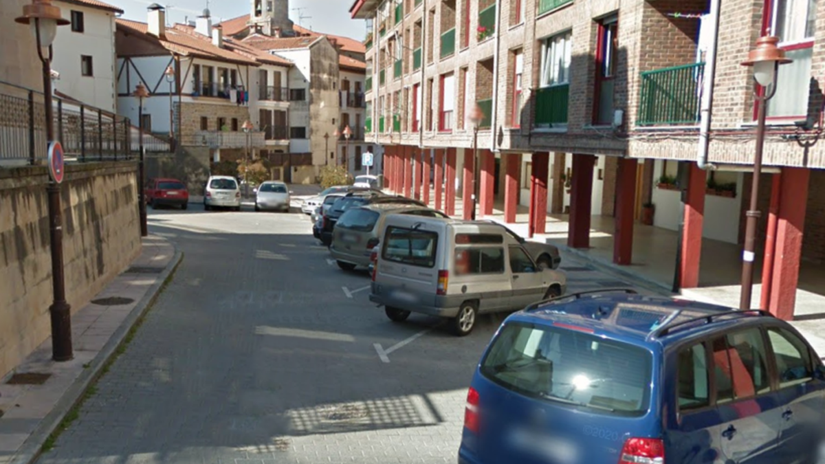 Ezingo dira erabili datorren astean Iturbide kaleko hainbat aparkaleku