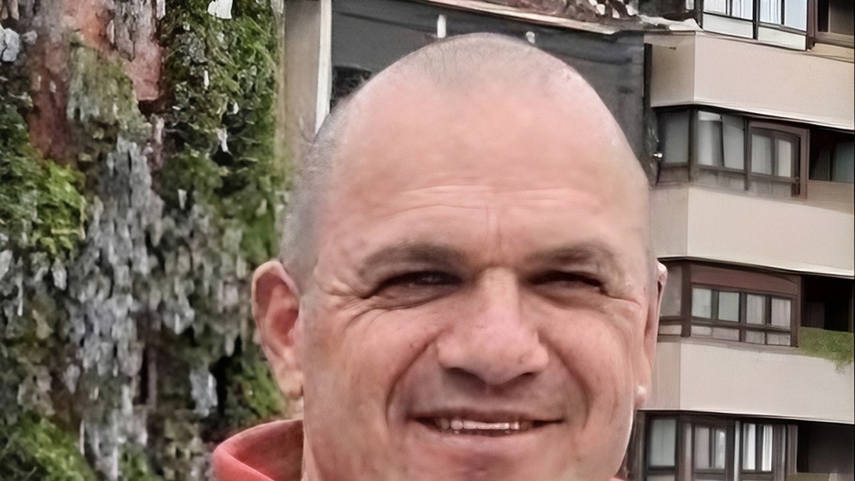 Gasento Oñederra hil da