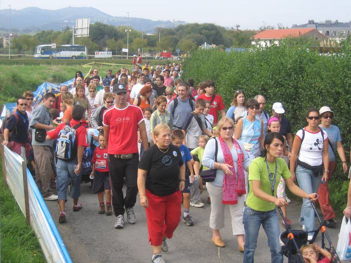 Kilometroen parte izatera animatu dituzte zarauztarrak