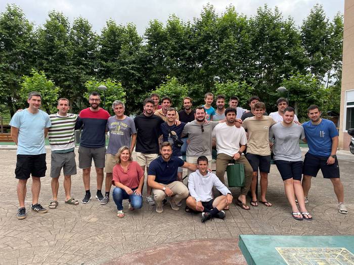 Karmele Martinez de Cabrero eta Jon Aizpurua, Itxasmendiko tenis txapelketako garaileak