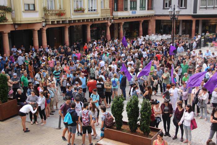 Babes katea antolatu du Zarauzko Mugimendu Feministak iganderako