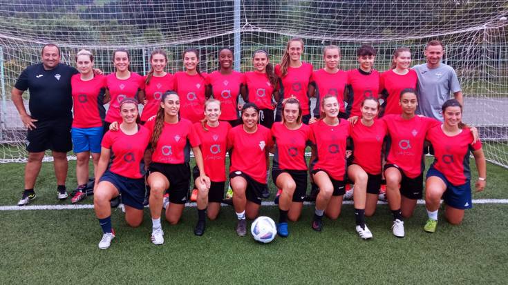 Zarauzko nesken futbol taldea, berdeguneetara bueltan